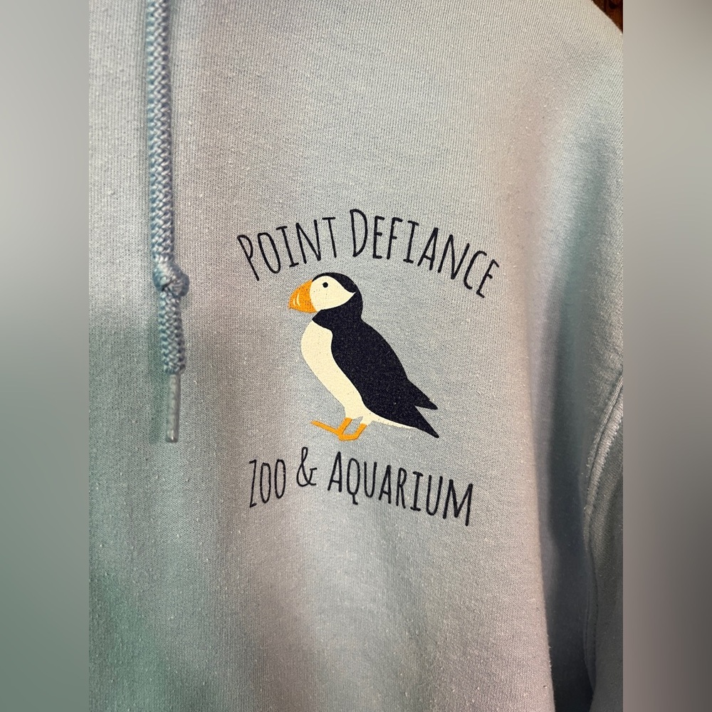 Point Defiance Zoo Puffin Tacoma PNW & Aquarium Hoodie - Picture 1 of 8